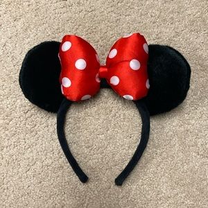 Minnie mouse headband ears